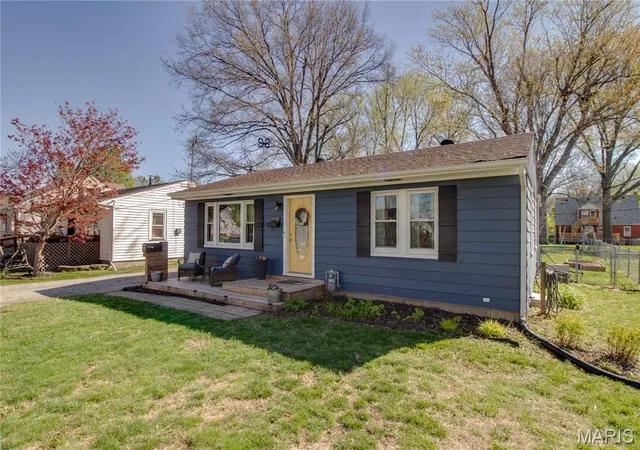 Photo 3 of Single family home for sale at 2509 Alfaretta Ave, Alton, IL 62002 | MLS# MIS26020142 | Listing updated on 2026-07-24