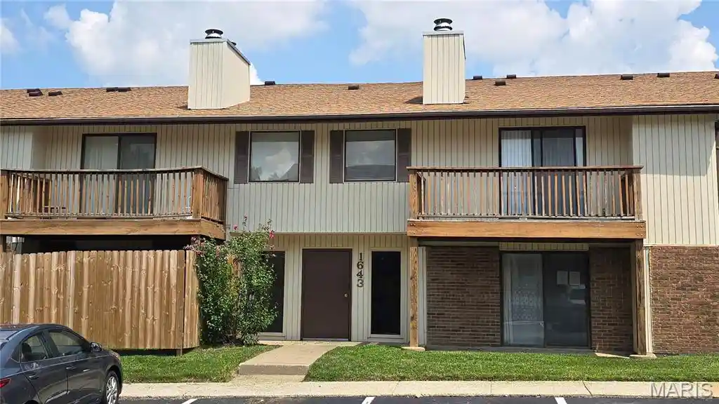 Listing Photo 10 - Condo for sale in 1643 Summer Run Dr located at 1643 Summer Run Dr, Florissant, MO 63033 - Unit #23