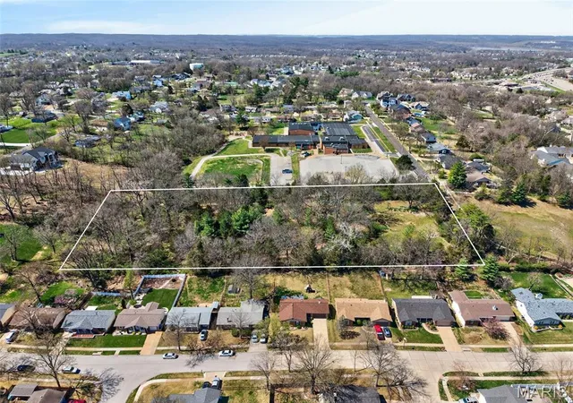 2nd image of 1400 Flora Del Dr, Fenton, MO 63026 | MLS# MIS26020227