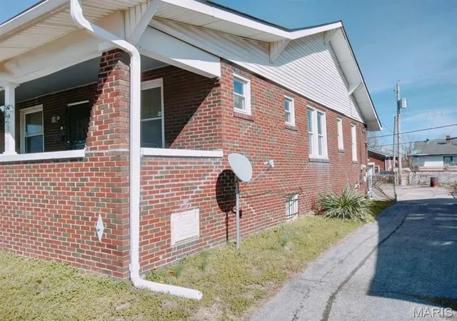 Homes for sale in East St Louis, IL | (Undisclosed), East St Louis, IL 62205 | MLS# MIS26020253