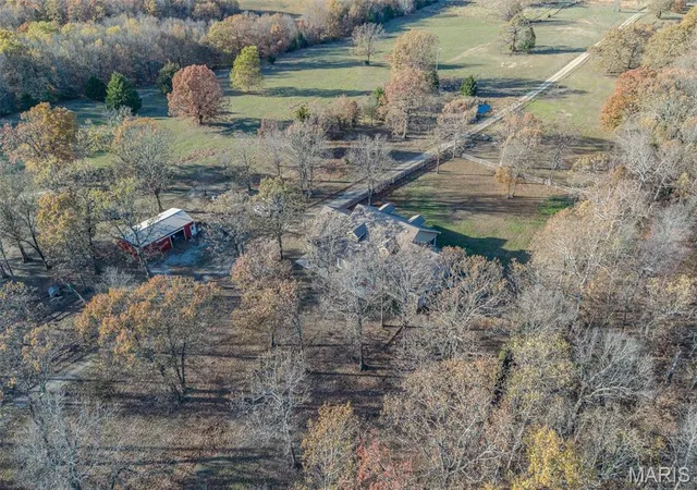 Photo 3 of House for sale at 15650 Hwy Ww, Lebanon, MO 65536 | MLS# MIS26020272 | Listing updated on 2026-04-07