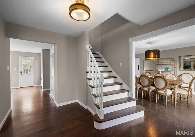 3rd image of 156 Highgrove Ct, Chesterfield, MO 63005 | MLS# MIS26020280