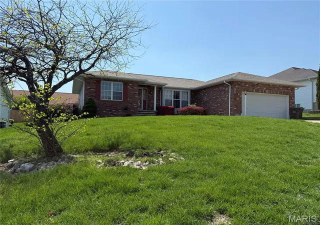 2nd image of 1112 Murry Ln, Rolla, MO 65401 | MLS# MIS26020291