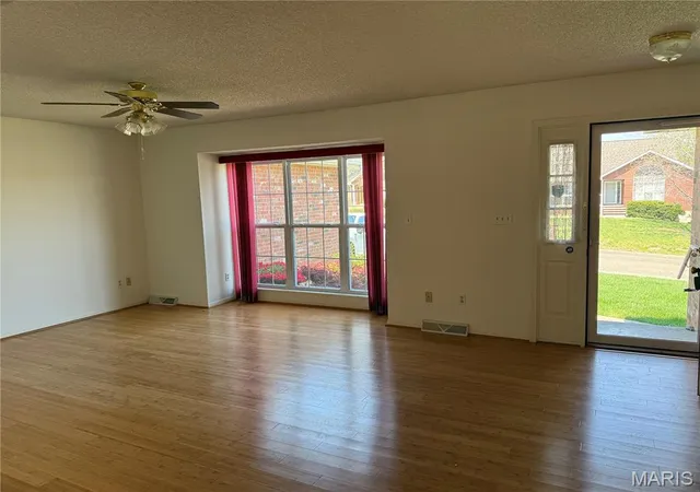 3rd image of 1112 Murry Ln, Rolla, MO 65401 | MLS# MIS26020291