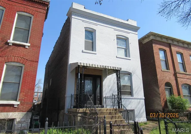 Photo 3 of Single family home for sale at 4439 Oakland Ave, Saint Louis, MO 63110 | MLS# MIS26020355 | Listing updated on 2026-10-16
