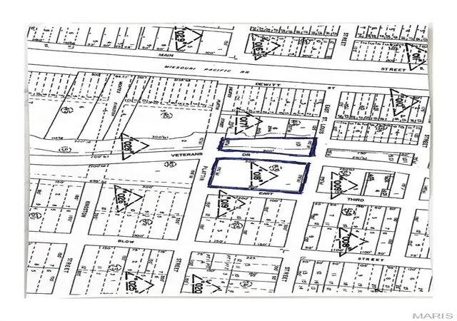 Photo 2 of Land for sale at 53 Hwy E (vererans Dr) Dr, De Soto, MO 63020 | MLS# MIS26020381 | Listing updated on 2026-06-16