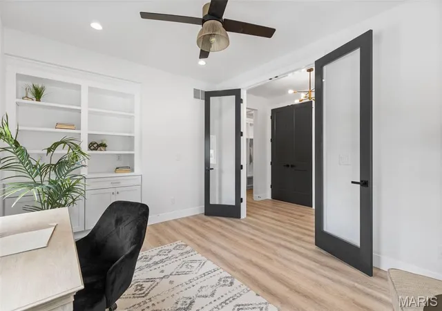 Photo 4 of Sale Pending at 409 Spears St, Saint Louis, MO 63127 | MLS# MIS26020393 | Listing updated on 2026-05-22