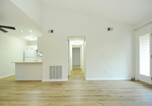 5th image of 1034 Alpine Ridge Dr, Ballwin, MO 63021