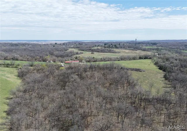2nd image of 1806 Robinson, Hannibal, MO 63401 | MLS# MIS26020445