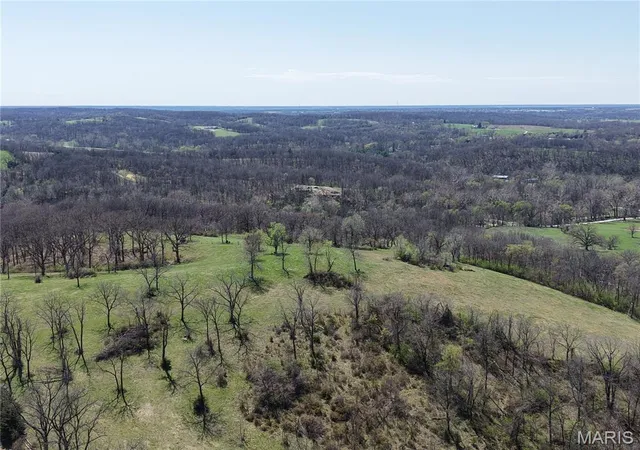4th image of 1806 Robinson, Hannibal, MO 63401 | MLS# MIS26020445