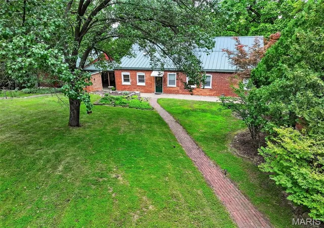 Homes for sale in Hermann, MO | 205 E 8Th St, Hermann, MO 65041 | MLS# MIS26020496