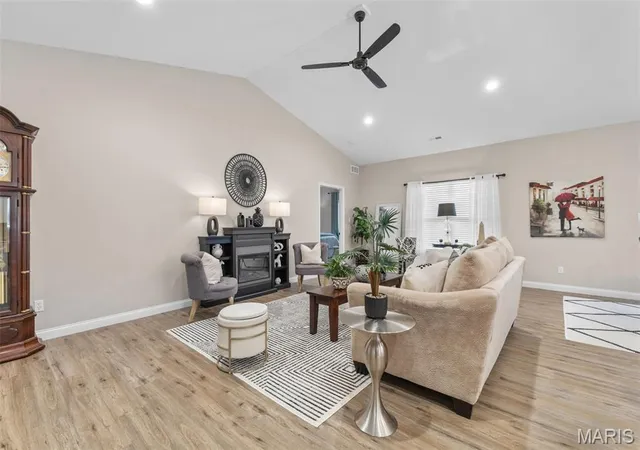 Photo 3 of House for sale at 617 Dogwood Ln, Farmington, MO 63640 | MLS# MIS26020550 | Listing updated on 2026-09-30