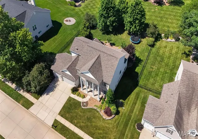 4th image of 1225 Peruque Ridge Dr, Wentzville, MO 63385 | MLS# MIS26020583