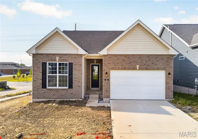 Photo 2 of Single family home for sale at 106 River Wind Dr, Saint Charles, MO 63301 | MLS# MIS26020588 | Listing updated on 2026-10-18