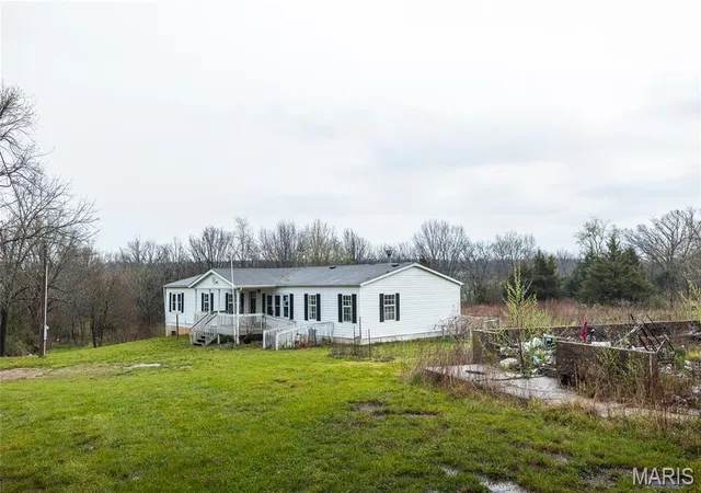 Homes for sale in Edgar Springs, MO | 30190 S Us Hwy 63, Edgar Springs, MO 65462 | MLS# MIS26020662