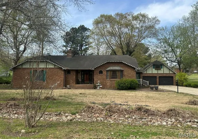 Homes for sale in Dexter, MO | 11287 Cypress Point Ln, Dexter, MO 63841 | MLS# MIS26020681