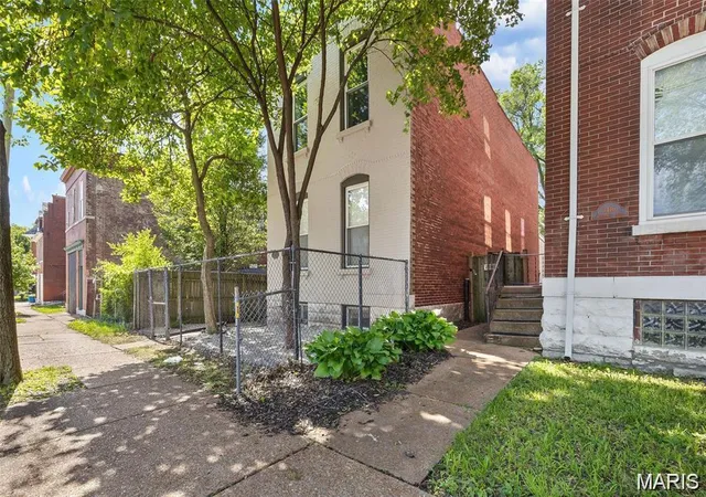 Photo 1 of Single family home for sale at 3414 Cherokee St, Saint Louis, MO 63118 | MLS# MIS26020780 | Listing updated on 2026-09-07