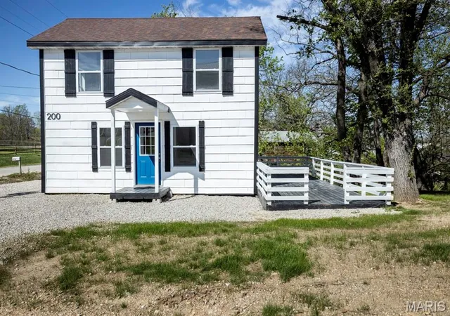 image of 200 11th St, Crocker, MO 65452 | MLS# MIS26020860