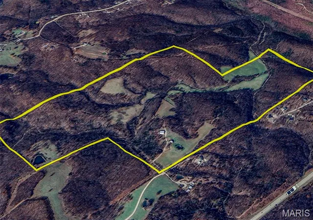 2nd image of 1389 Crater Hill Rd, Camdenton, MO 65020 | MLS# MIS26020886