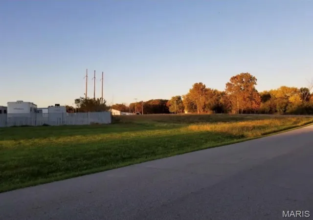 Homes for sale in Winfield, MO | E Hwy 47 E Hwy 47, Winfield, MO 63389 | MLS# MIS26020898