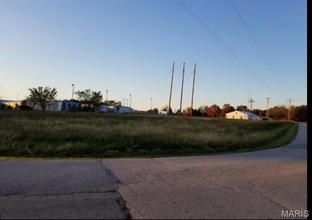 Homes for sale in Winfield, MO | E Hwy 47 E Hwy 47, Winfield, MO 63389 | MLS# MIS26020898