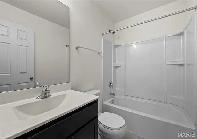 5th image of 2358 Reiff Dr, Florissant, MO 63031 | MLS# MIS26020925