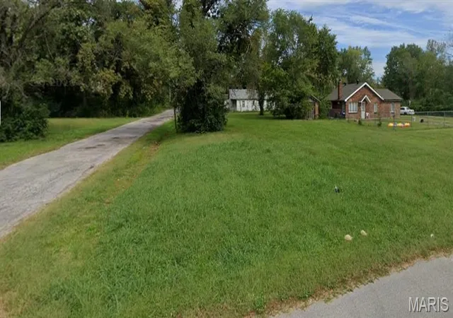 Photo 1 of Land for sale at 5701 N Park Dr, East Saint Louis, IL 62204 | MLS# MIS26020942 | Listing updated on 2026-04-15
