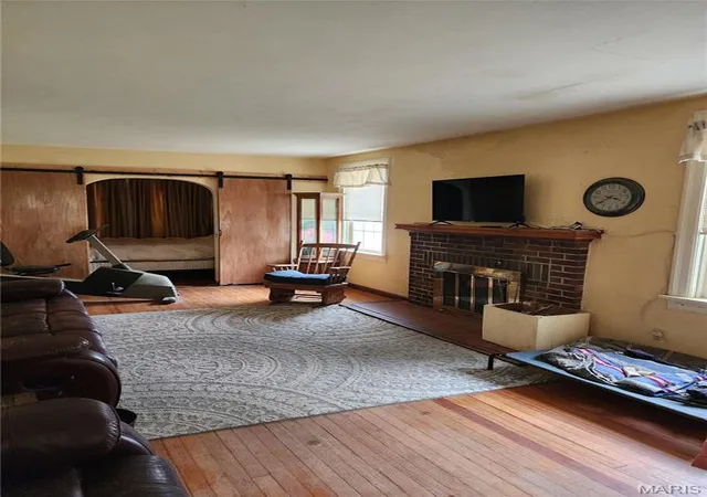 Homes for sale in Belleville, IL | 3028 Roland Ave, Belleville, IL 62226 | MLS# MIS26020949