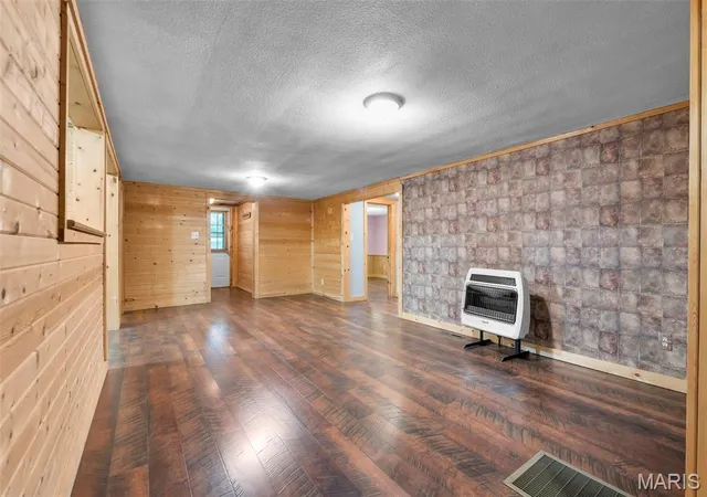 3rd image of 16482 Hwy T, Perryville, MO 63775 | MLS# MIS26020958