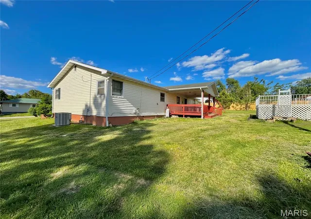 3rd image of 1507 Roberts Dr, Salem, MO 65560 | MLS# MIS26021008
