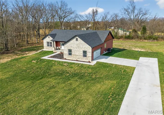 4th image of 3525 Weatherby Lane, Farmington, MO 63640 | MLS# MIS26021018