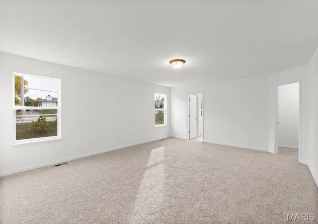 Photo 4 of Single family home for sale at 15 Bluestem Ct, Lake Saint Louis, MO 63367 | MLS# MIS26021083 | Listing updated on 2026-04-08