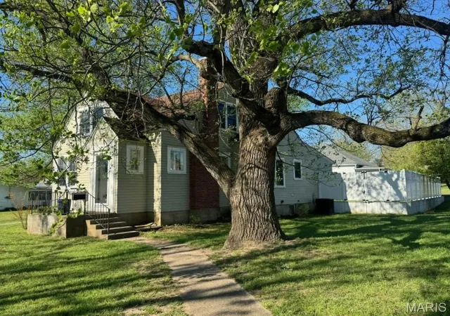 Homes for sale in Salem, MO | 3 N Jackson St, Salem, MO 65560 | MLS# MIS26021127