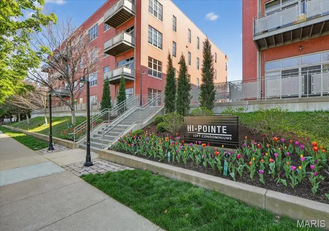 Photo 1 of Condominium at 6340 Clayton Rd #107, Saint Louis, MO 63117 | MLS# MIS26021200 | | Sold on 2026-04-30