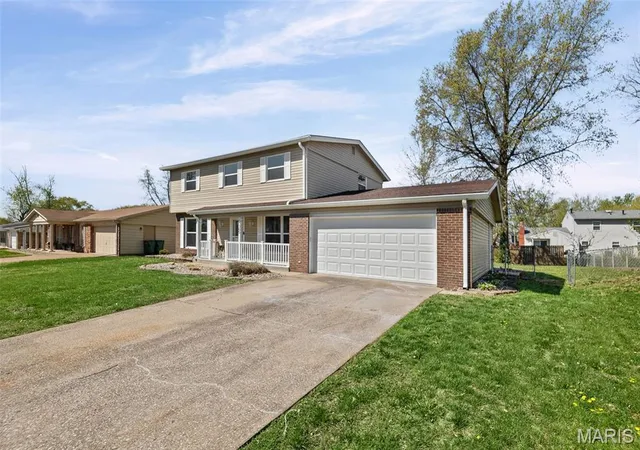 3rd image of 365 Bunker Hill Rd, Belleville, IL 62221 | MLS# MIS26021201