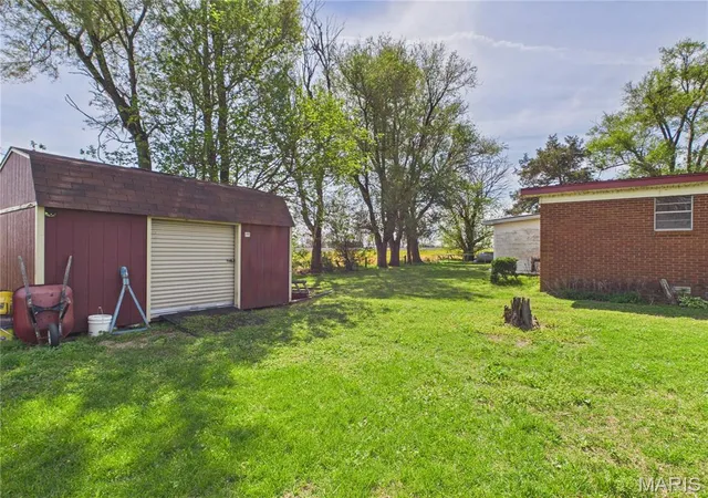 Homes for sale in Bernie, MO | 640 Bowman Ct, Bernie, MO 63822 | MLS# MIS26021335
