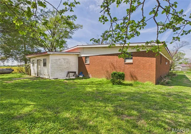 Homes for sale in Bernie, MO | 640 Bowman Ct, Bernie, MO 63822 | MLS# MIS26021335