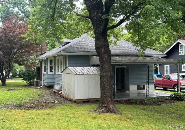 Homes for sale in St Louis, MO | 401 S Clark Ave, St Louis, MO 63135 | MLS# MIS26021379