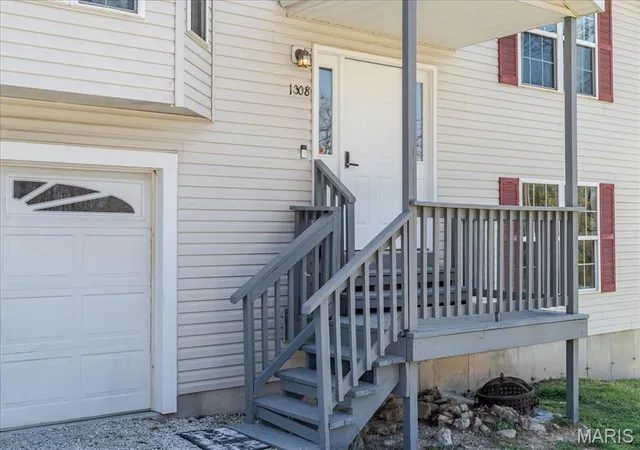 3rd image of 1308 Wildwood Dr, Saint Clair, MO 63077 | MLS# MIS26021425