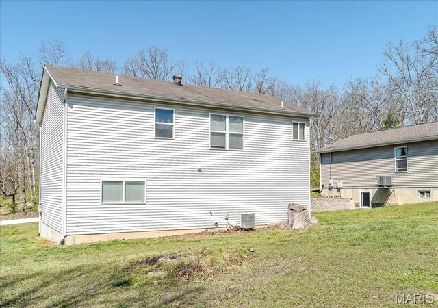 5th image of 1308 Wildwood Dr, Saint Clair, MO 63077 | MLS# MIS26021425