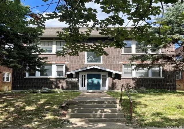 Homes for sale in Saint Louis, MO | 5247 Bancroft Ave, Saint Louis, MO 63109 | MLS# MIS26021432