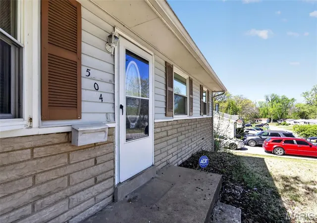 Homes for sale in Saint Louis, MO | 504 Topaz Ave, Saint Louis, MO 63137 | MLS# MIS26021536