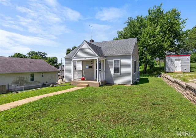 Homes for sale in Festus, MO | 835 Warne St, Festus, MO 63028 | MLS# MIS26021563
