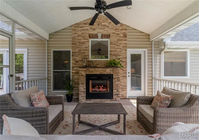Homes for sale in Troy, MO | 15 Ridgecrest Ct, Troy, MO 63379 | MLS# MIS26021570