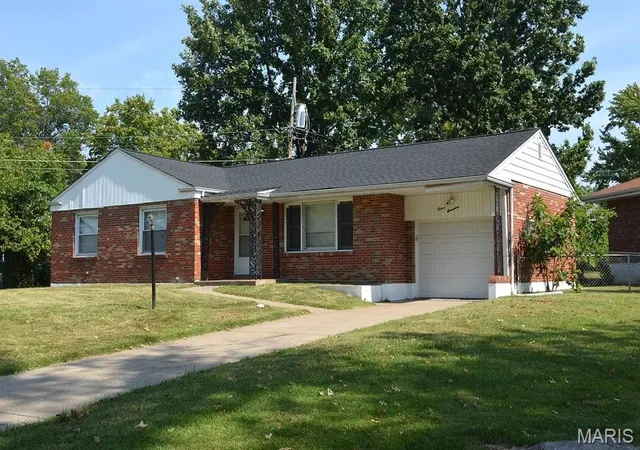 Homes for sale in Bellefontaine Nghbrs, MO | 1217 Garwood Dr, Bellefontaine Nghbrs, MO 63137 | MLS# MIS26021588