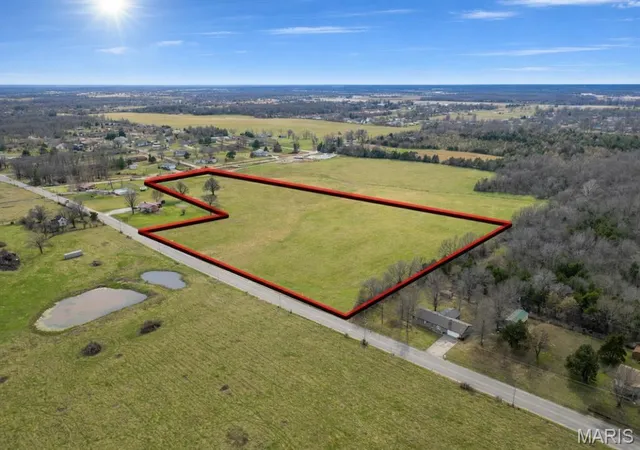1st image of 1801 Tower Rd, Lebanon, MO 65536 | MLS# MIS26021656
