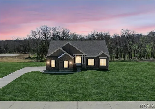 Photo 2 of Sale Pending at 308 Schaper Estates Xing, Foristell, MO 63348 | MLS# MIS26021769 | Listing updated on 2026-09-25