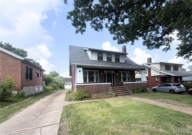 Homes for sale in Normandy, MO | 7218 Normandy Pl, Normandy, MO 63121 | MLS# MIS26021792