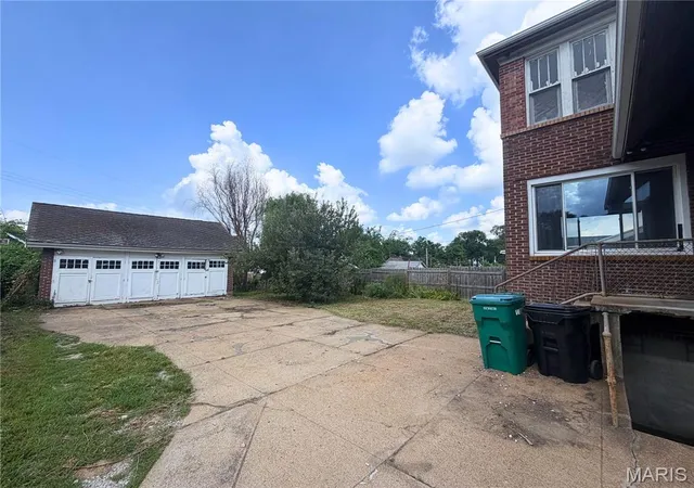 Homes for sale in Normandy, MO | 7218 Normandy Pl, Normandy, MO 63121 | MLS# MIS26021792