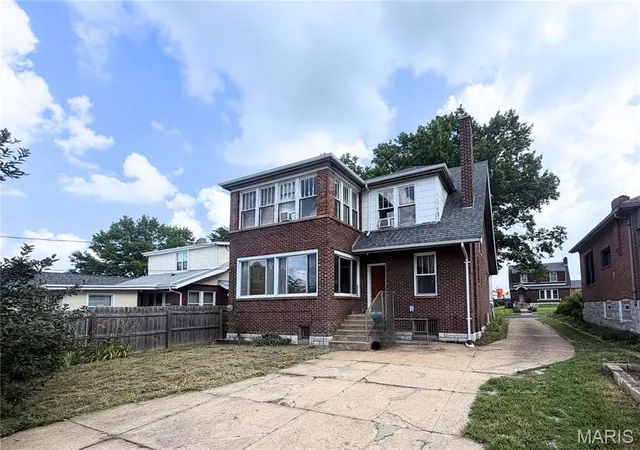 Homes for sale in Normandy, MO | 7218 Normandy Pl, Normandy, MO 63121 | MLS# MIS26021792